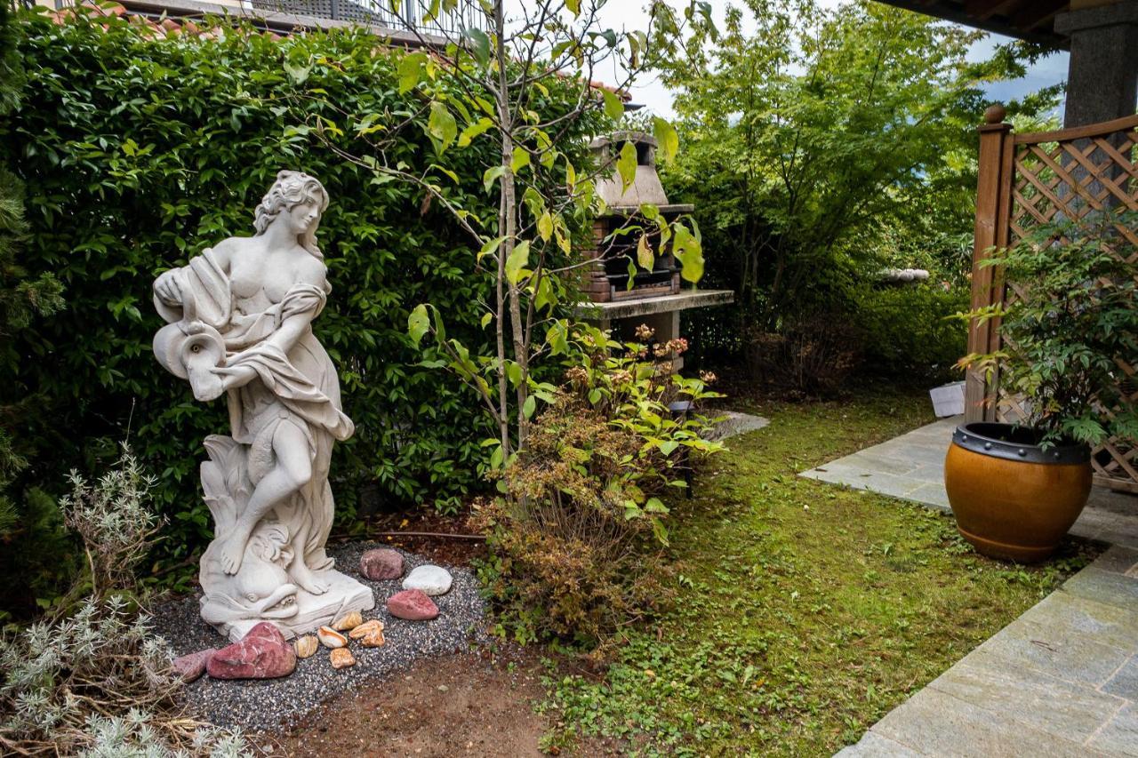 Le Petit Palais Villa Plesio Zewnętrze zdjęcie